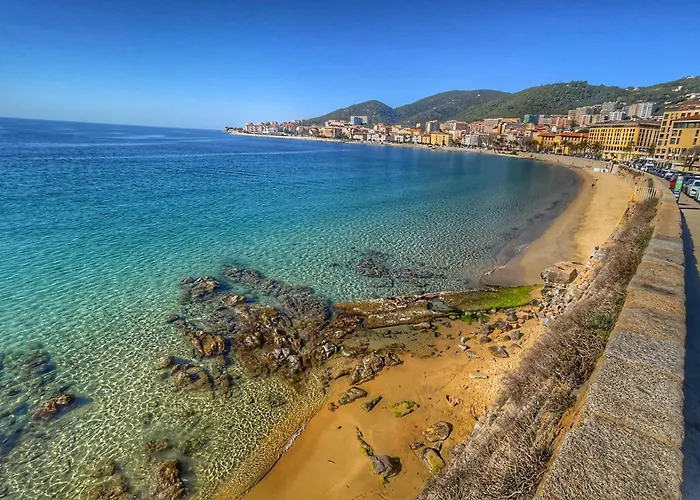 Le Laetitia - De Charme Dans La Vieille Avec Vue Mer *