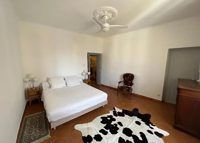 Le Laetitia - De Charme Dans La Vieille Avec Vue Mer Apartment Ajaccio (Corsica)