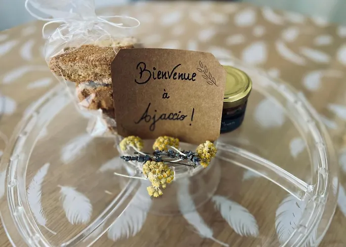 Le Laetitia - De Charme Dans La Vieille Avec Vue Mer